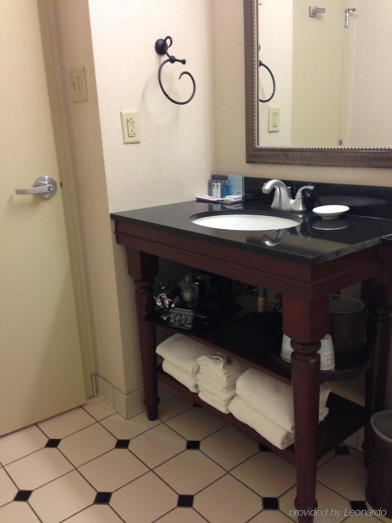 Hampton Medical Center Hotel