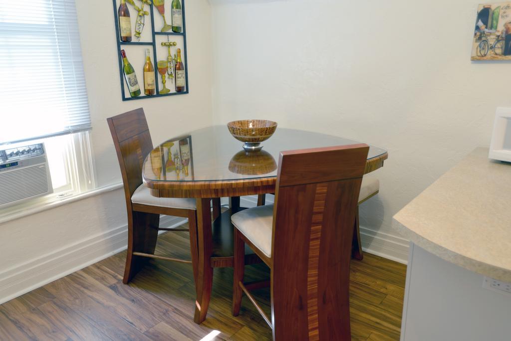 Hotel Friendship Suites 3*