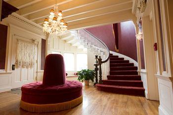 Hotel Boggs Mansion 3*