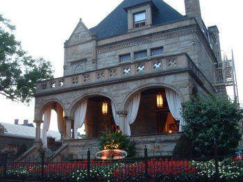 Hotel Boggs Mansion 3*