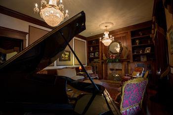Hotel Boggs Mansion Pittsburgh