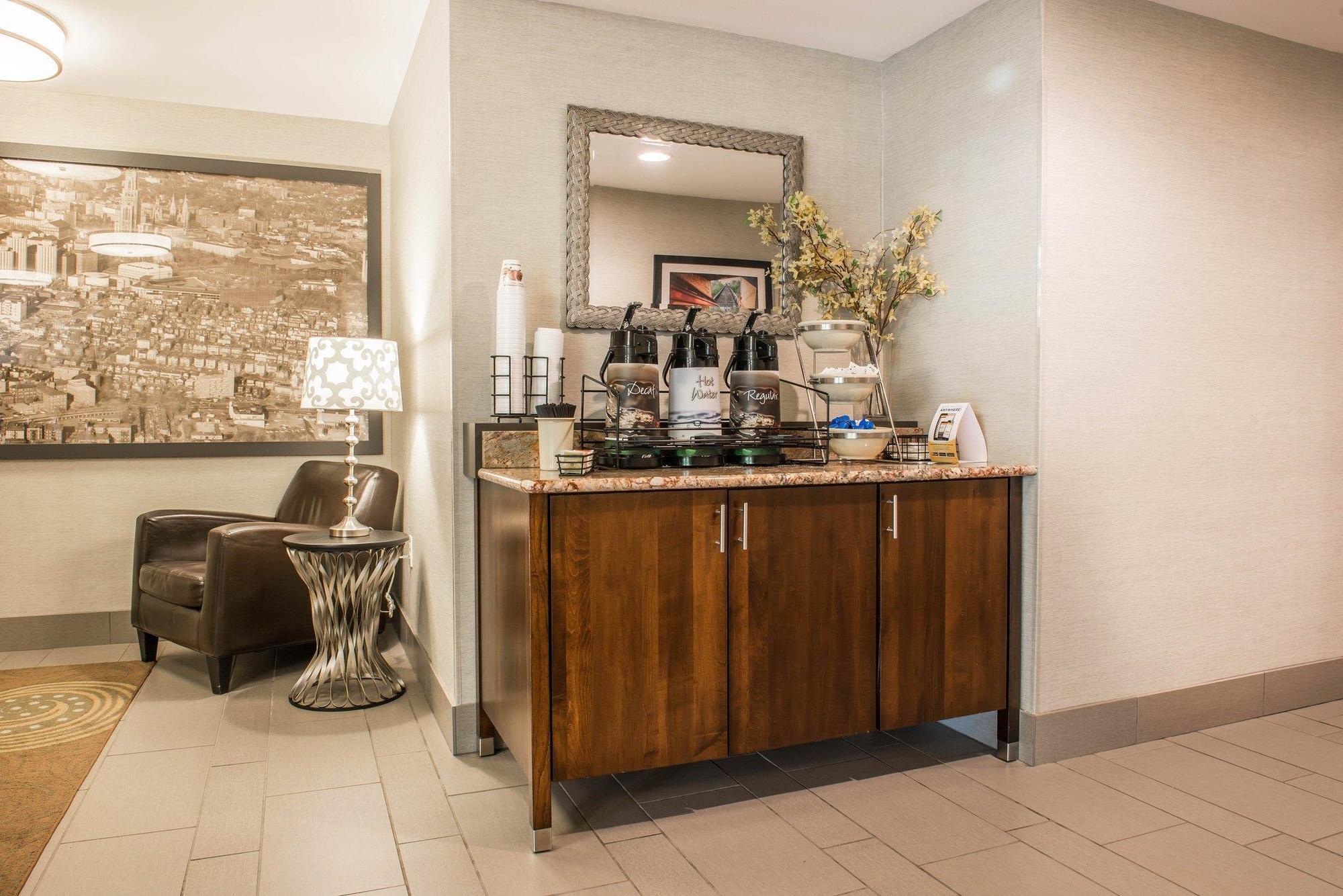 Quality Center Hotel 3*