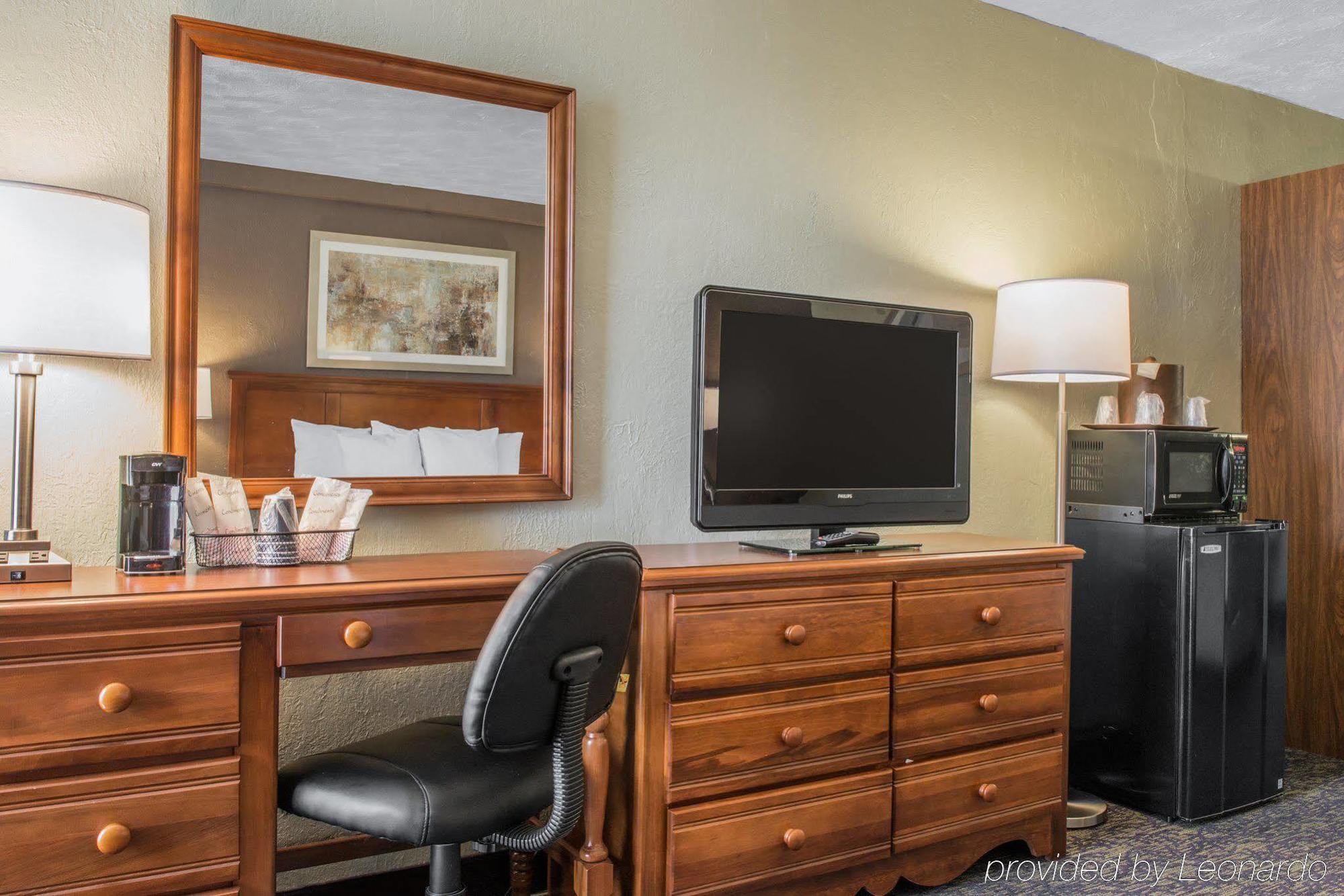 Quality Center Hotel 3*