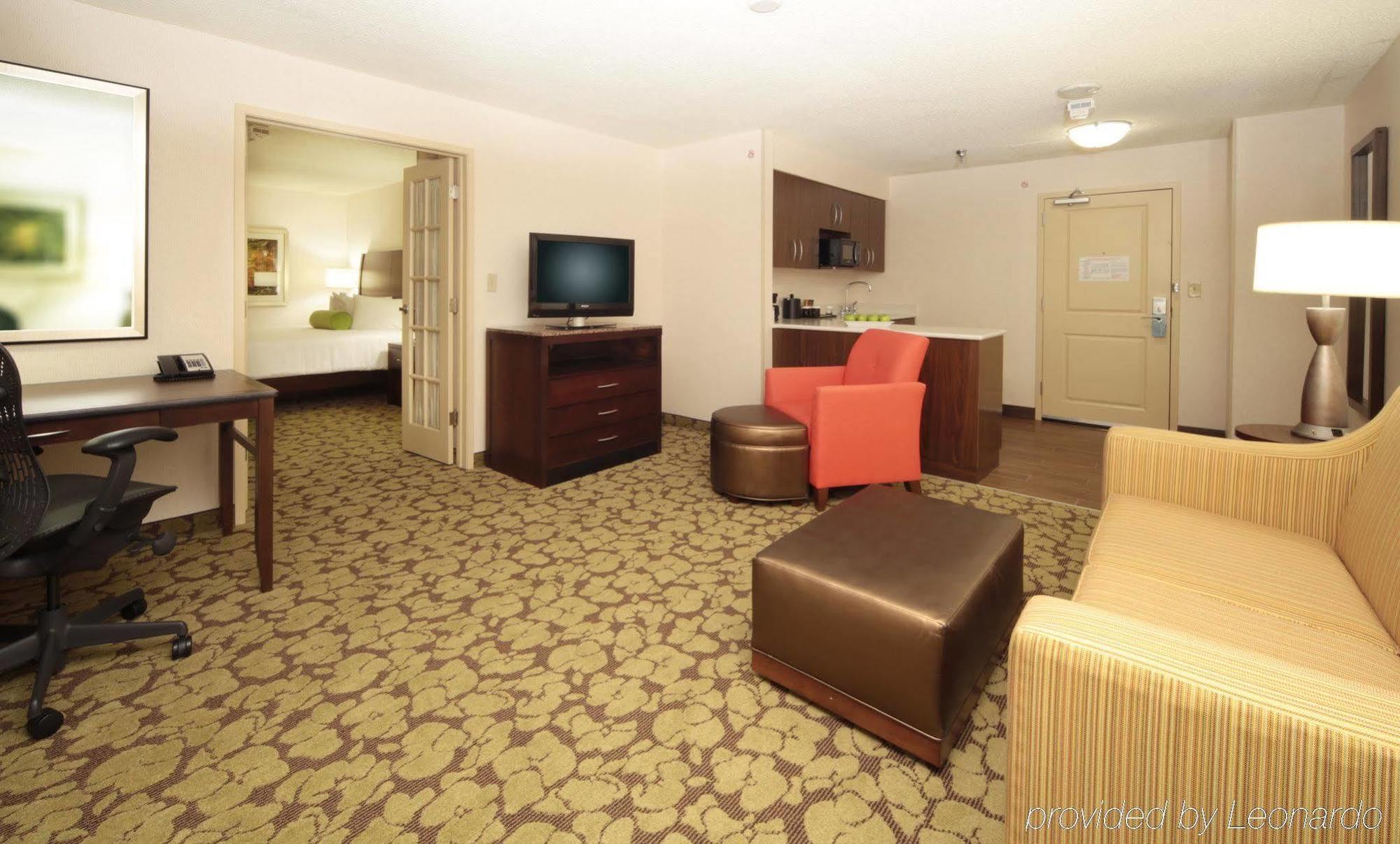 Hilton Garden Place 3*