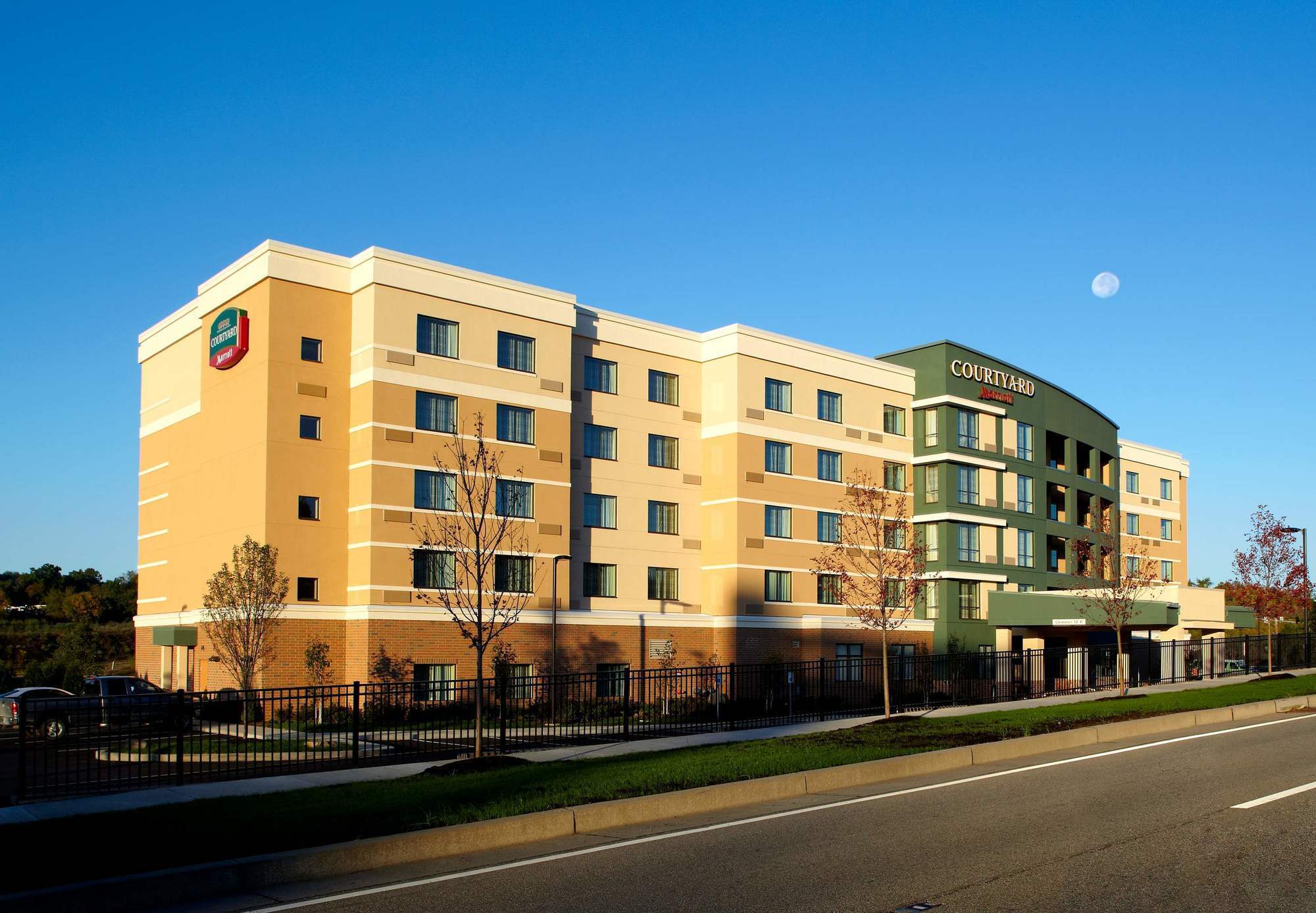 Courtyard Settlers Ridge/robinson Township Hotel 3*