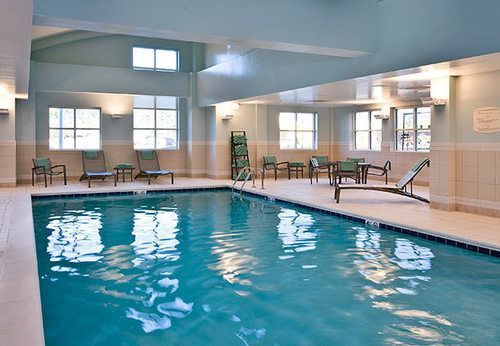By Marriott Oakland/university Place 3* Pittsburgh