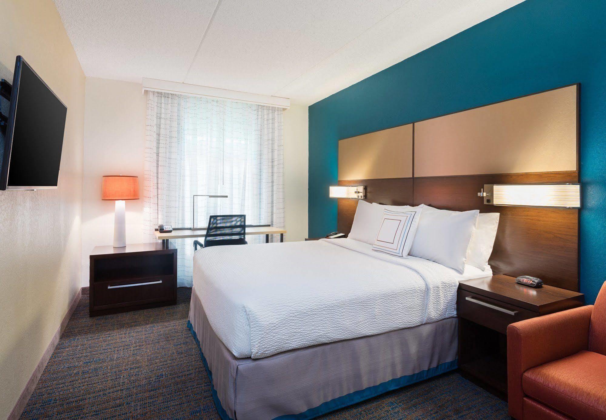 Hotel By Marriott University/medical Center Pittsburgh