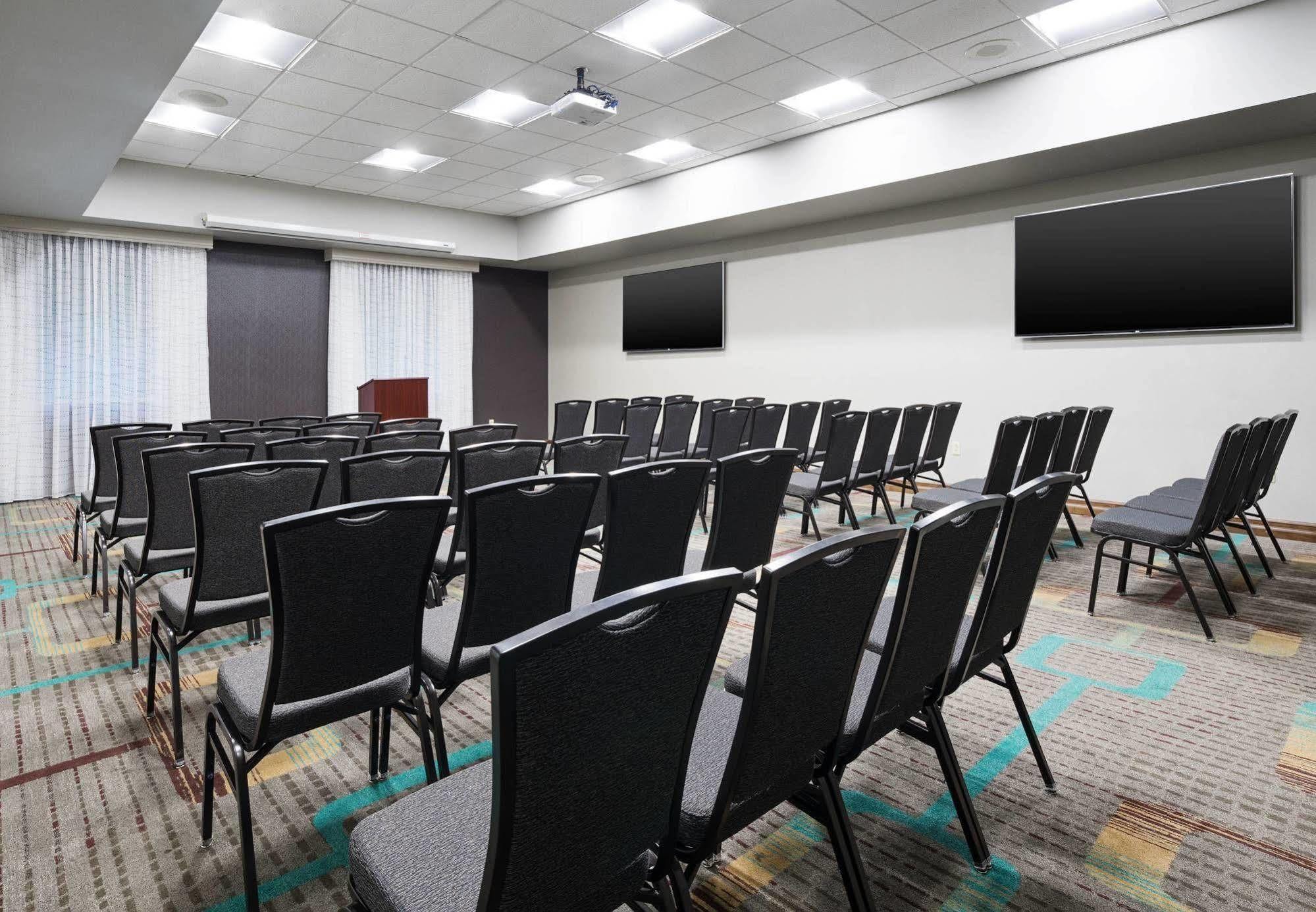 Hotel By Marriott University/medical Center Pittsburgh