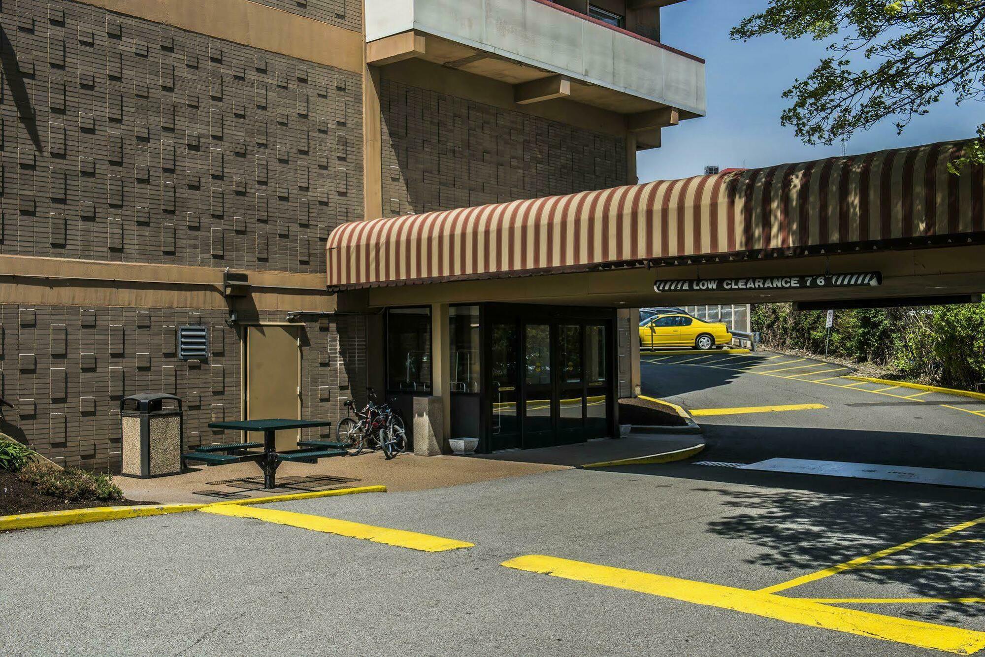 Quality Center 3* Pittsburgh