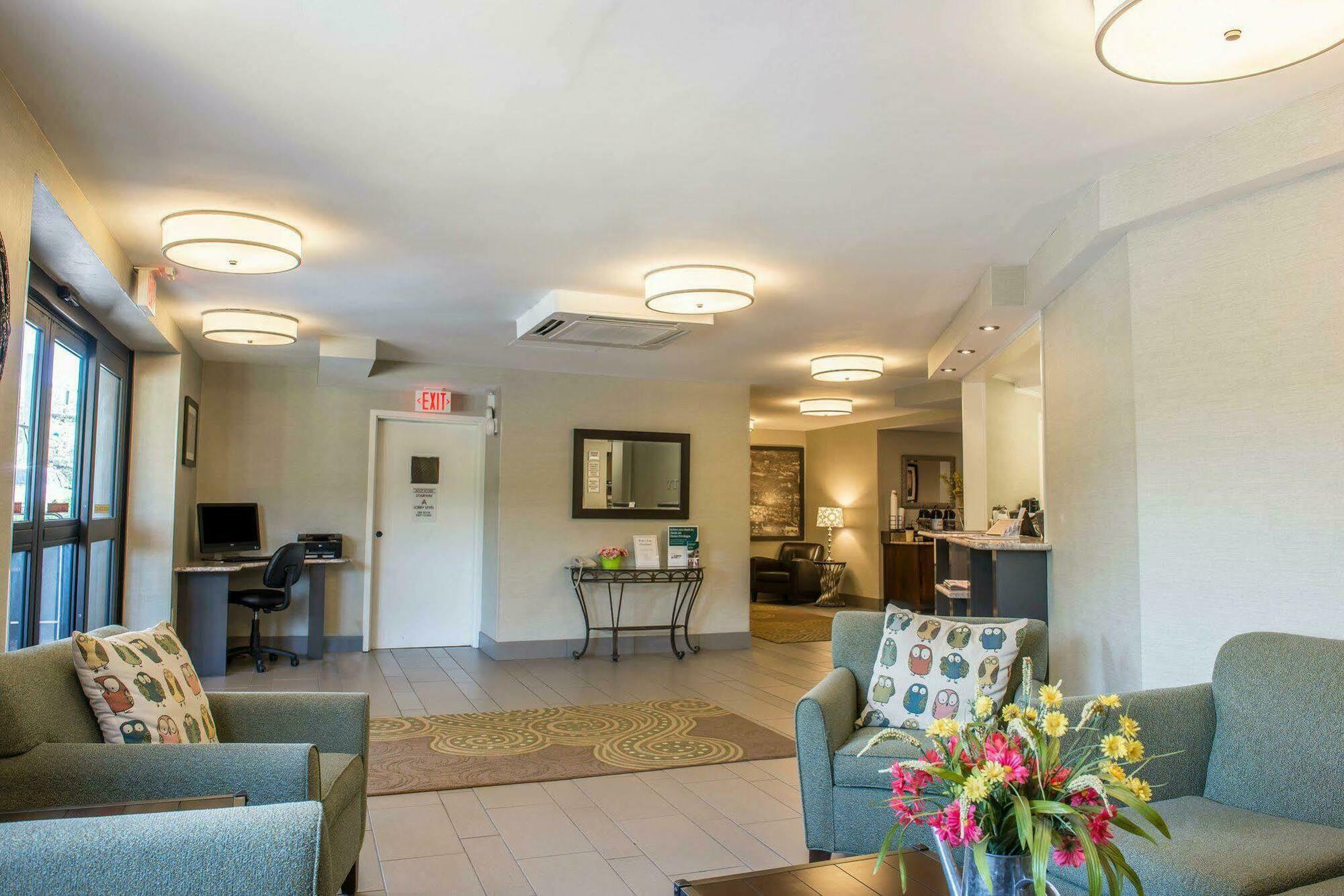 Quality Center Hotel 3*
