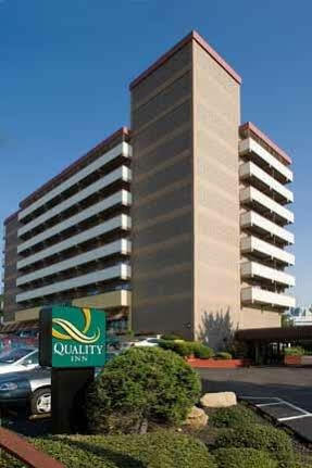 Quality Center 3*