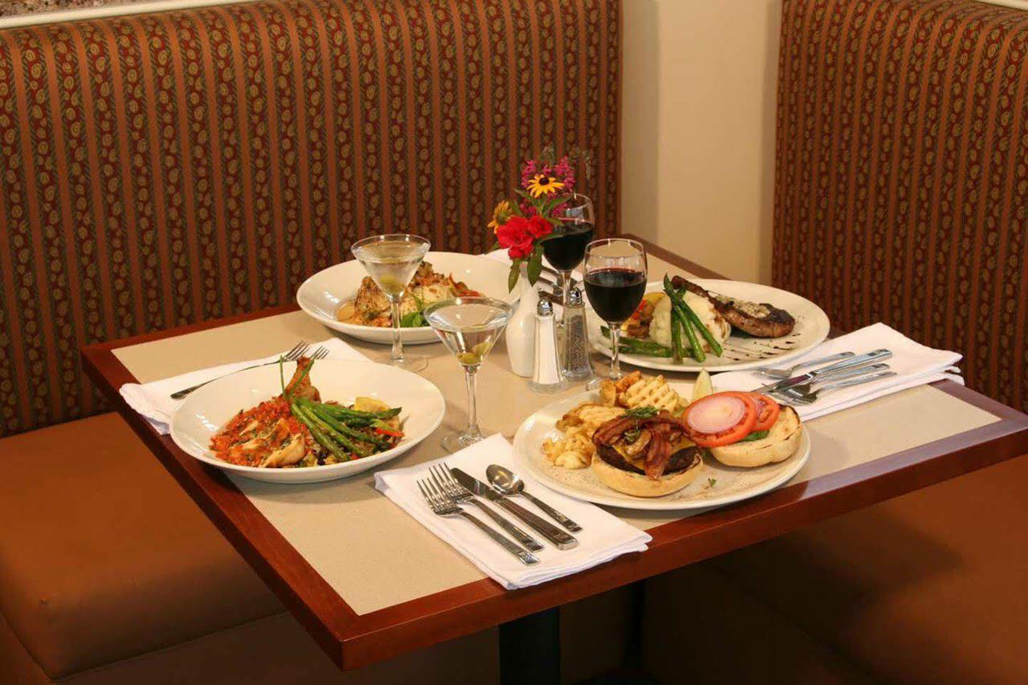Hilton Garden Place Hotel Pittsburgh