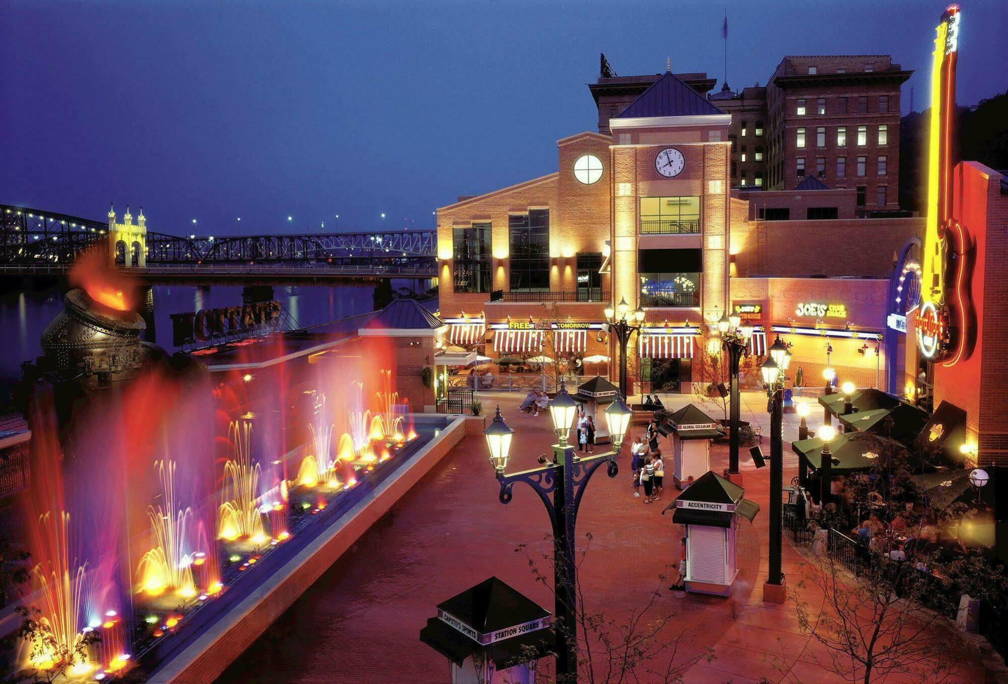 Hilton Garden Place 3*