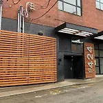 3E-Cozy! Micro Apartment! In Oakland, Sleeps 1