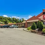 SuperLodge Pittsburgh I-79