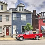 Well-Appointed Pittsburgh Home 1 Mi To Dtwn!