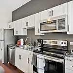 Modern Upscale 2Br Apartment In Carson By Stay Gia