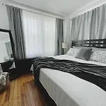 Lovely 2Br W Office Space - King Bed & Alexa