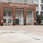 Frontdesk Bracken House Apts North Shore Pittsburgh