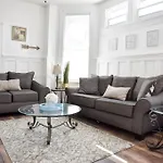 Perfect Pittsburgh Home Close To City & Airport