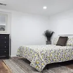 Cozy Mount Washington Home With Parking-Sleeps 4