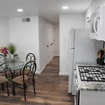 Cozy Mount Washington Home With Parking-Sleeps 4