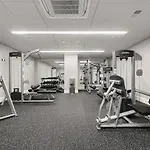 Hostwise Stays - The Washington At Chatham - Free Parking, Private Gym, Skyline Views!