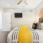 Hostwise Stays - The Washington At Chatham - Free Parking, Fitness Center