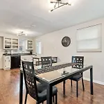 Open Floor Spacious Home, 15Min From Downtown, Private Garage, Kids Friendly