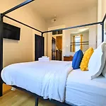 Hostwise Stays - Industrial Vintage Style, Close To Downtown!