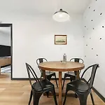 Hostwise Stays - Butler St, Lower Lawrenceville, Brand New!