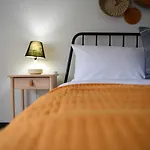 Hostwise Stays - Butler St, Lower Lawrenceville, Brand New!