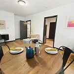 Hostwise Stays - Butler St - Private Entrance On Ground Floor - Lower Lawrenceville
