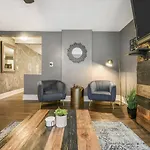 Hostwise Stays - Chalk Art House - Chalkboard Wall, Private Parking, Patio