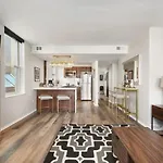 Hostwise Stays - Grandview Balcony With Stunning Skyline Views