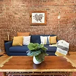 Hostwise Stays - The Lodi - Lower Lawrenceville, Beautiful!