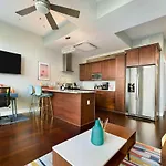 Hostwise Stays -The Washington At Chatham - Gym - Free Garage Parking - City Views - More