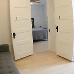 3 Bedroom Southside Pad - Sleeps 8 - Amazing Location