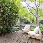 Brand New, Renovated Urban Oasis With Plenty Of Parking