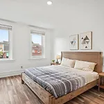 Oakland/University @D Modern And Spacious Private Bedroom With Shared