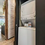 The Ridgway - 2 Apts In 1 - Great Privacy, Beautiful Space