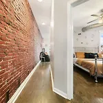 The Full James - Great For Groups, 3 Separate Apts., Free Parking