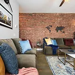 The Full James - Great For Groups, 3 Separate Apts., Free Parking