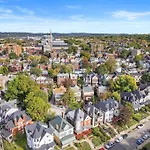 Shadyside, Pittsburgh, Modern And Quiet 1 Bedroom Unit1 With Free Parking