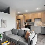 Cozysuites Roomy 1Br, Lawrenceville