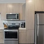 Cozysuites Modern 1Br, Lawrenceville