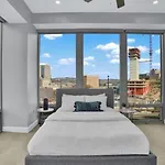 Two Posh Cozysuites, Ppg Paints Arena, Pitts