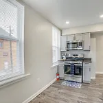 Lovely Pittsburgh Apartment About 5 Mi To Downtown!