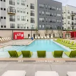 Cozysuites Lavish Sdo Lawrenceville