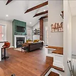 Adorable Reymer Carriage Repair Loft!